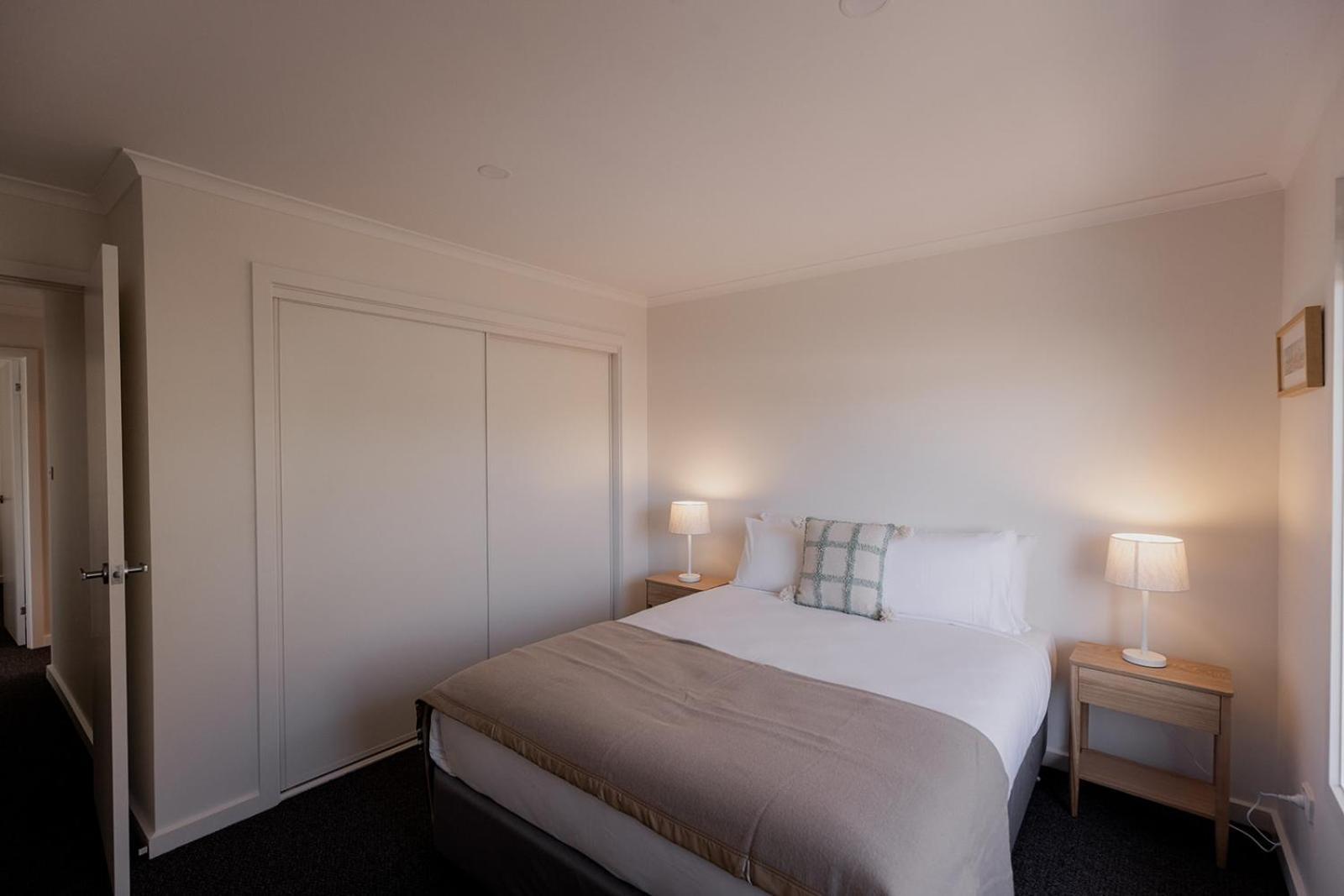 Modern Refurbished Unit In Charming Apartment Bellerive
